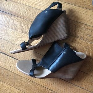 NEW Black Leather Wedge Sandals Sz 9